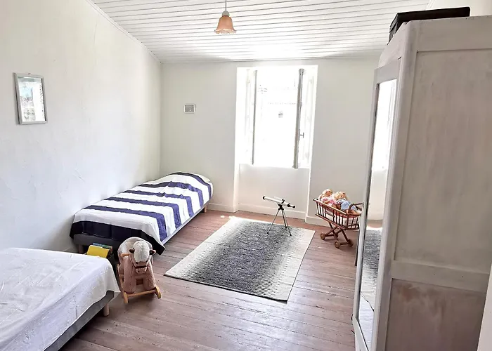 Les Volets Verts Villa *